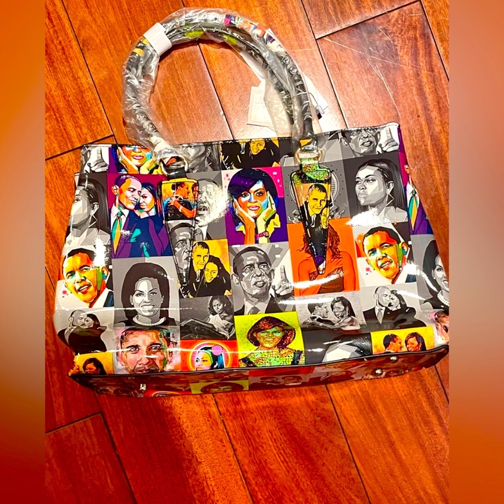 Vinyl Purse With Magazine Covers Obama Michelle & Barak NWT stylish.